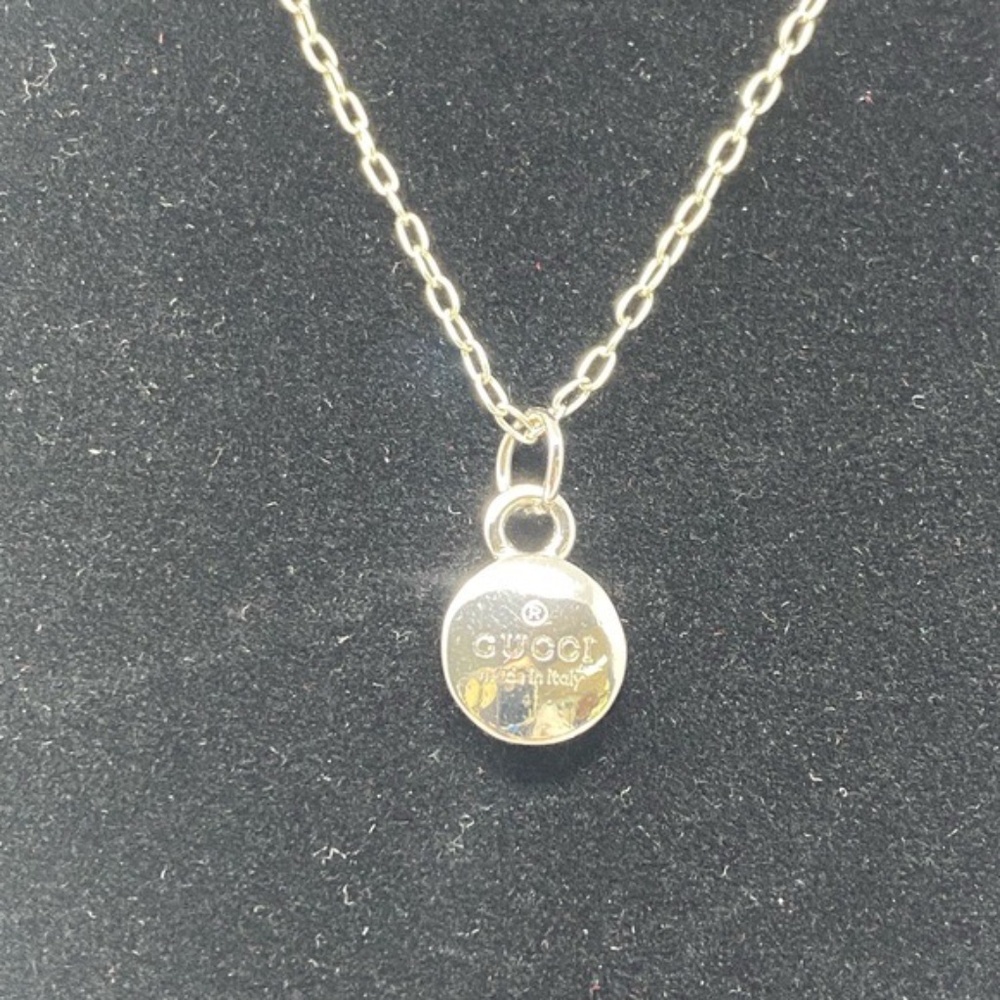 Gucci Made in Italy Silver Small Round Pendant on Sterling Silver 925 chain. - Picture 1 of 10